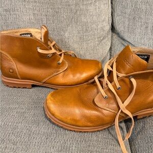 Bogs Women's Brown Leather Ankle Boots
